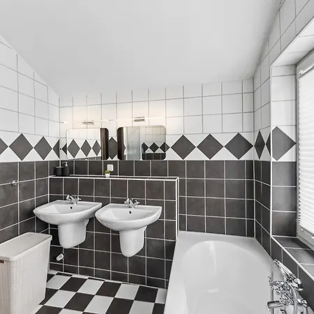 Lägenhet Gemuetliche 3-zimmer Mit Parklatz, Naehe Ostsee