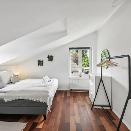 Gemuetliche 3-zimmer Mit Parklatz, Naehe Ostsee